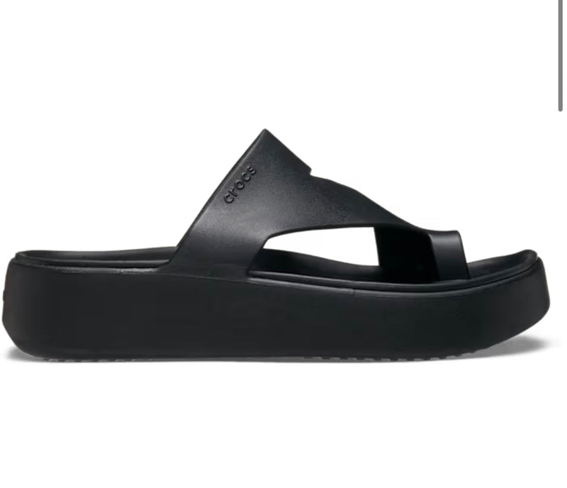 Load image into Gallery viewer, Crocs Women’s Getaway Platform - Black
