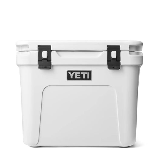 YETI Roadie 32 Wheeled Hard Cooler [COL:White]