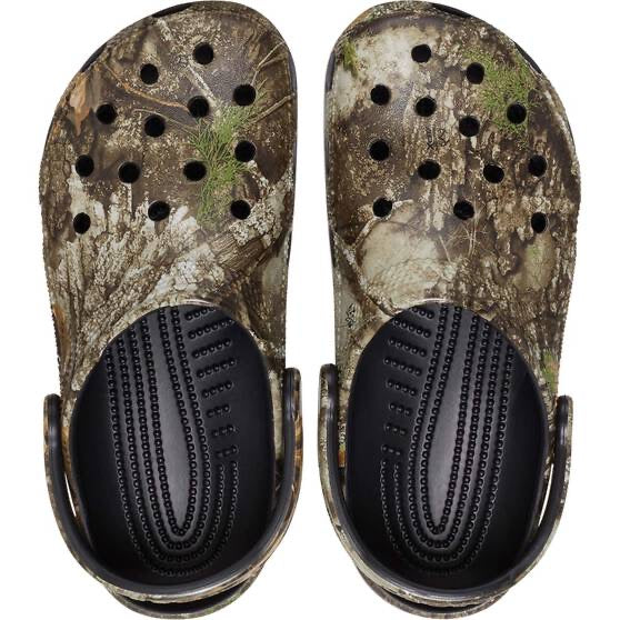 Load image into Gallery viewer, Crocs Classic Clog - Realtree APX Multi Camo
