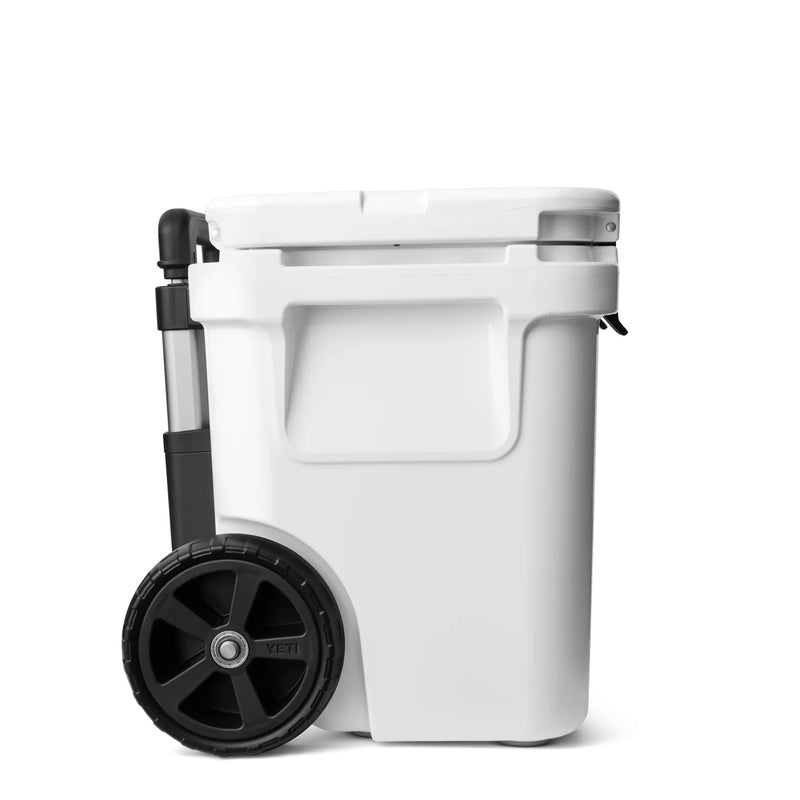 Load image into Gallery viewer, YETI 32 Wheeled Roadie Hard Cooler
